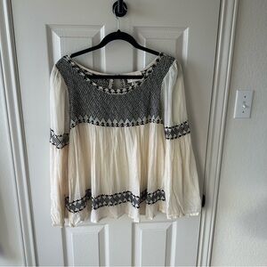 Raven & Lily Boho embroidered and beaded top small FOR DIANE